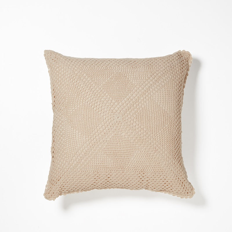 Amelia pillow